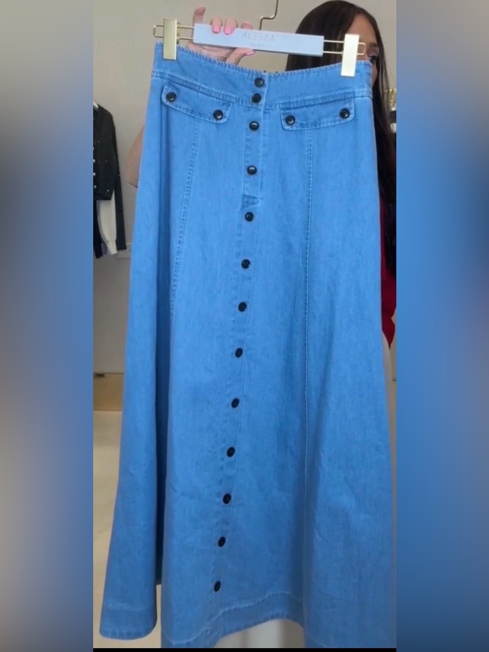Aleeza Paris 1X Light Wash Button-Front Denim Skirt